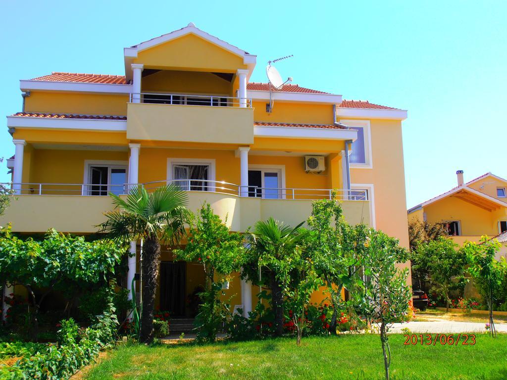 Apartmani Marino Privlaka  Esterno foto