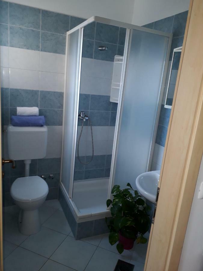 Apartmani Marino Privlaka  Esterno foto