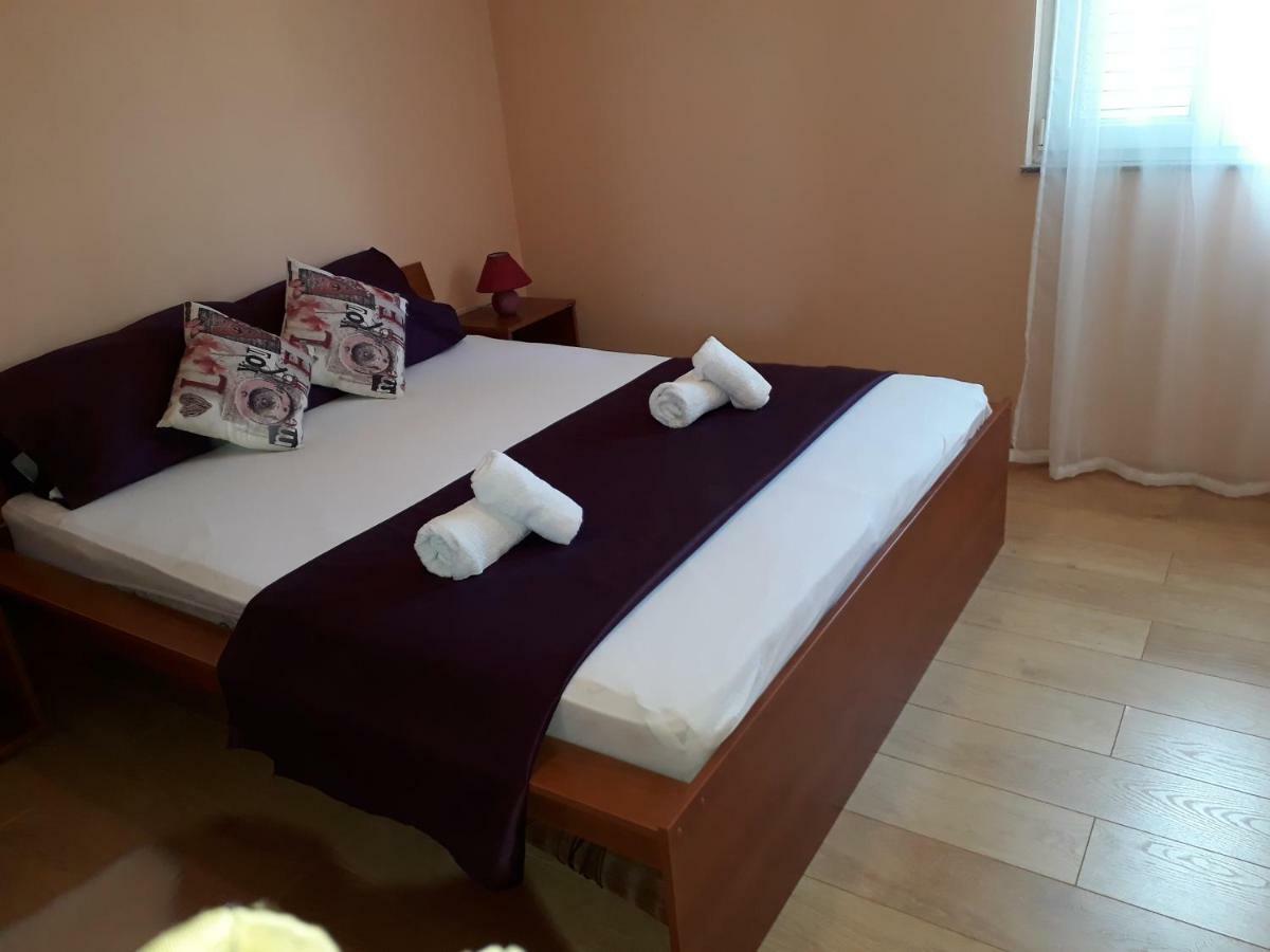 Apartmani Marino Privlaka  Esterno foto