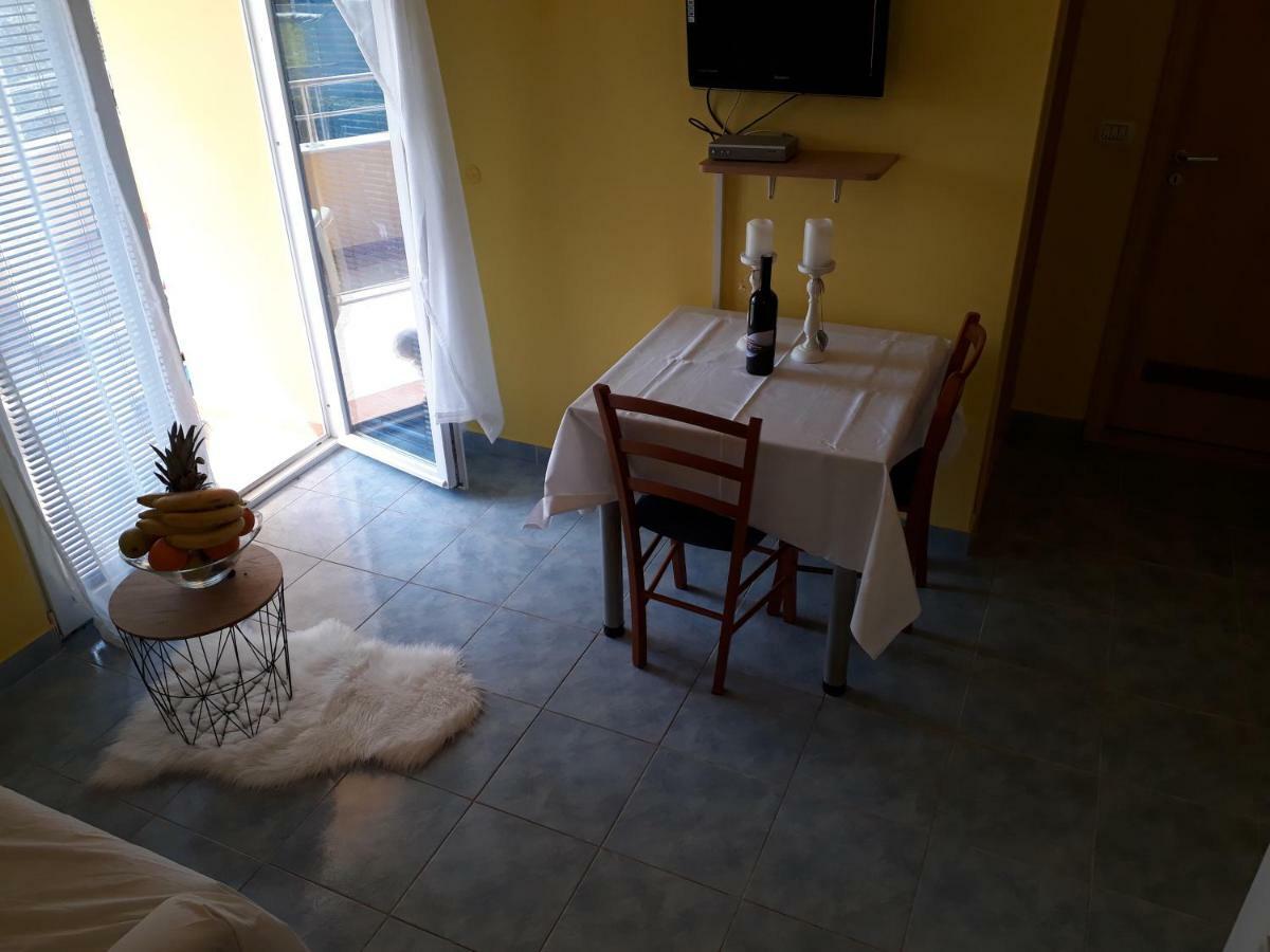 Apartmani Marino Privlaka  Esterno foto