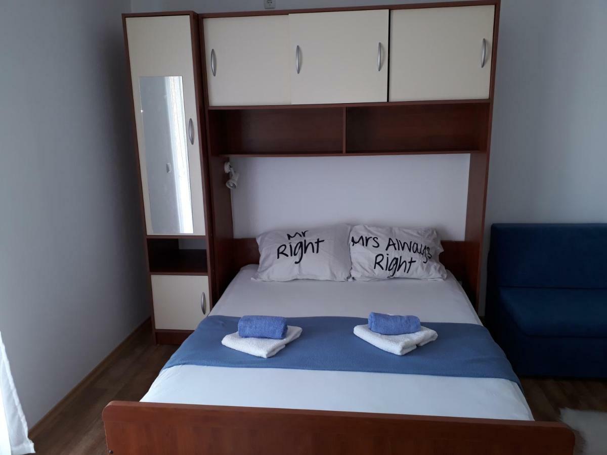 Apartmani Marino Privlaka  Esterno foto