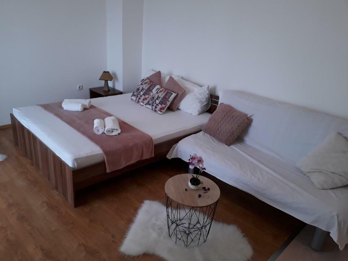 Apartmani Marino Privlaka  Esterno foto